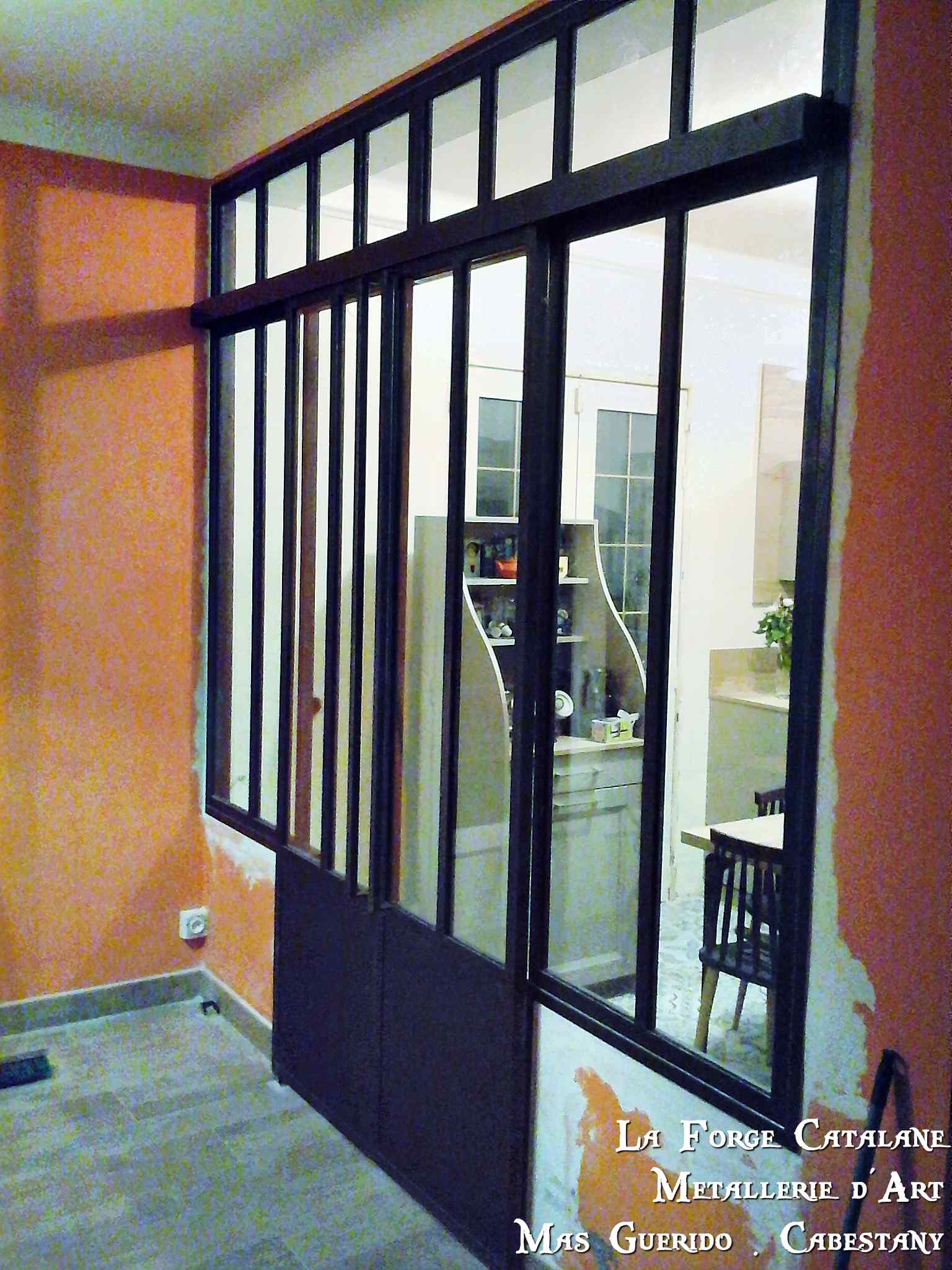 verriere type ancien atelier porte centrale ouvrante 2 vantaux coulissants forge catalane.jpg